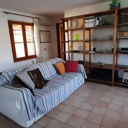 Casa Vacanze La Rosa E L'ulivo Holiday home