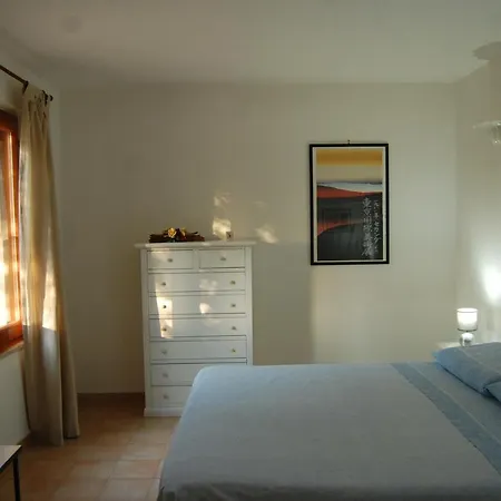 Casa Vacanze La Rosa E L'ulivo * Faiti